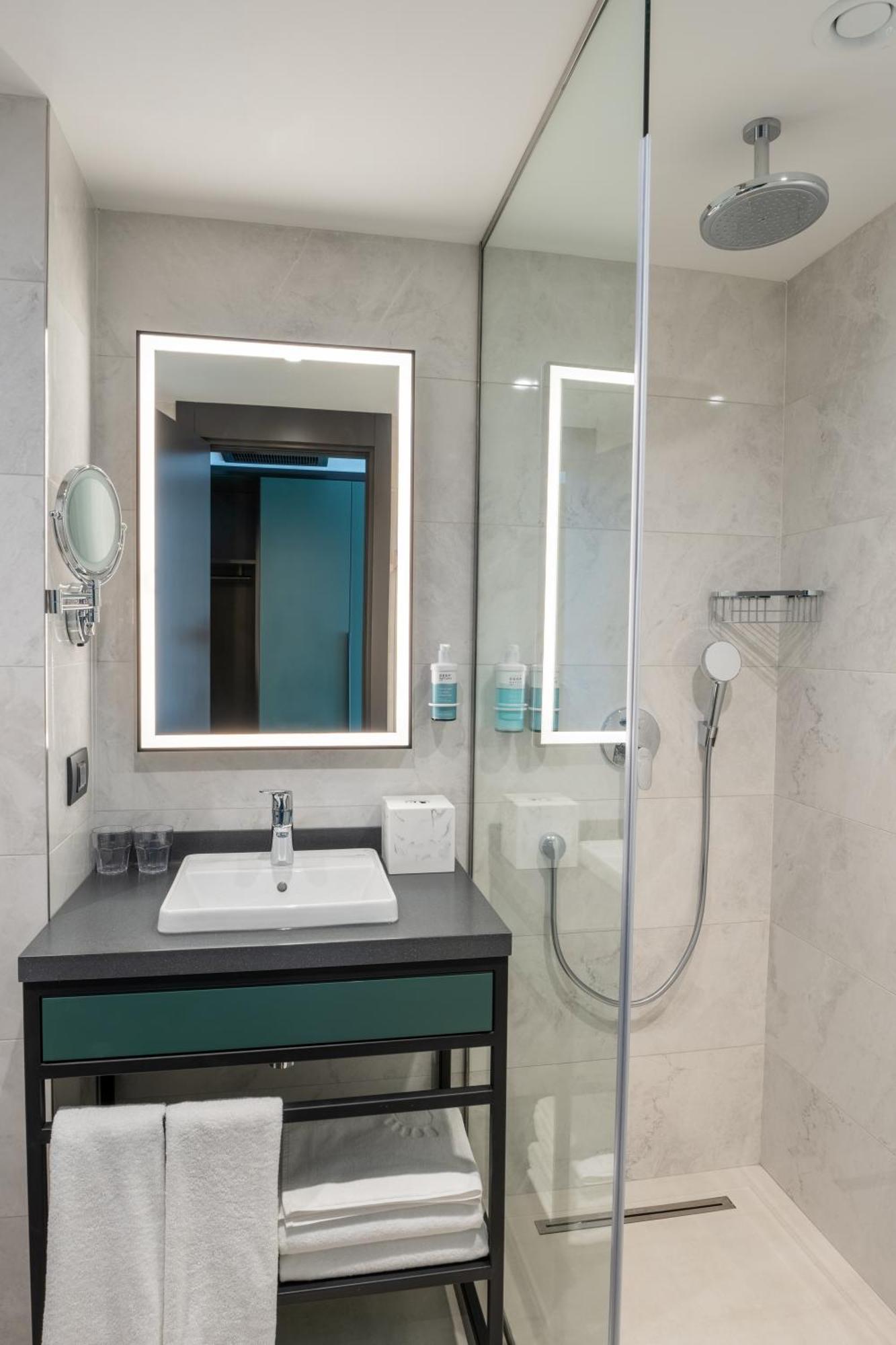 Novotel Tbilisi Center المظهر الخارجي الصورة